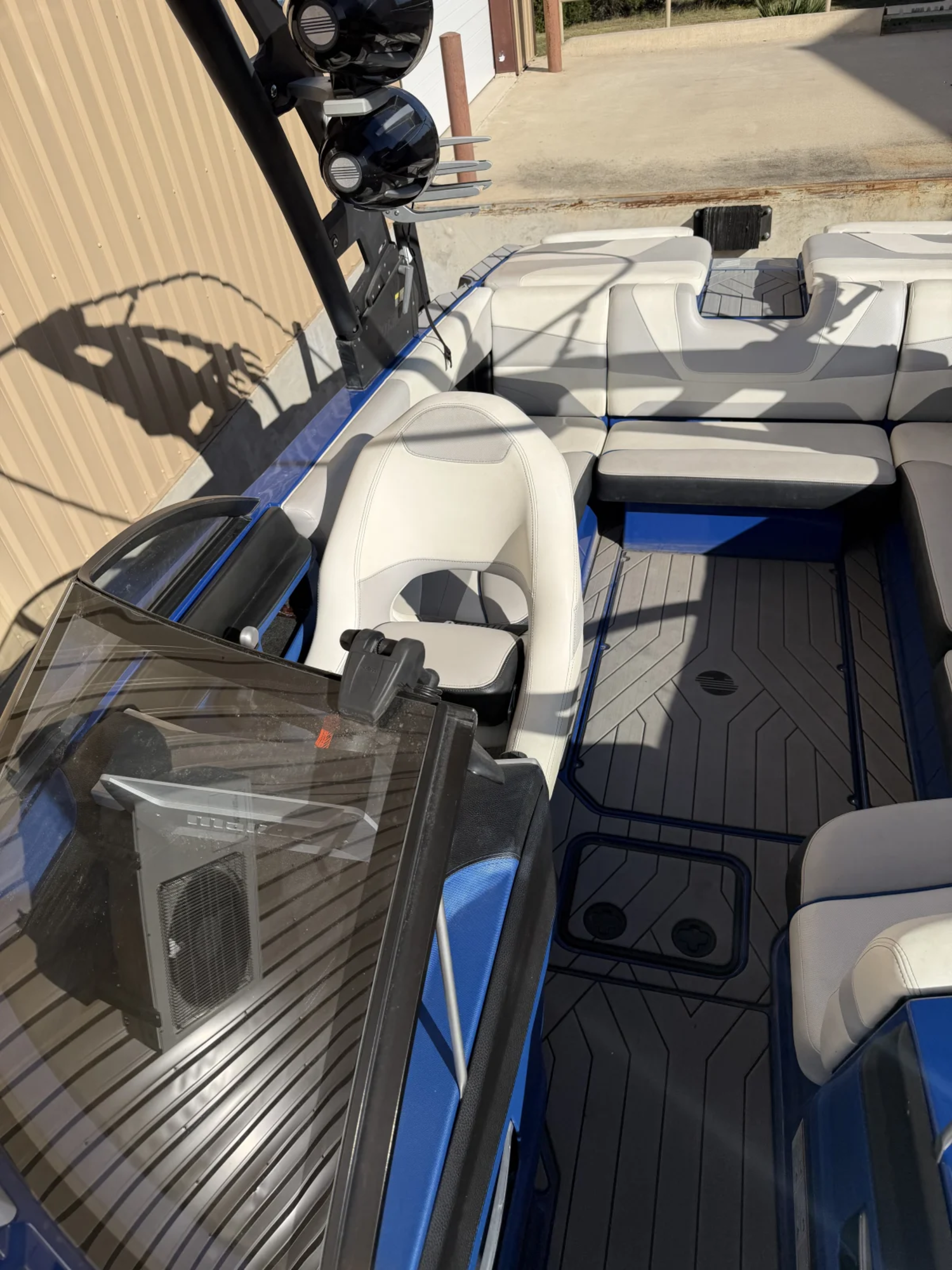 2017 Malibu Boats Wakesetter 22 MXZ