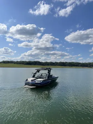 2017-malibu-wakesetter-22-mxz-141905-image15.webp