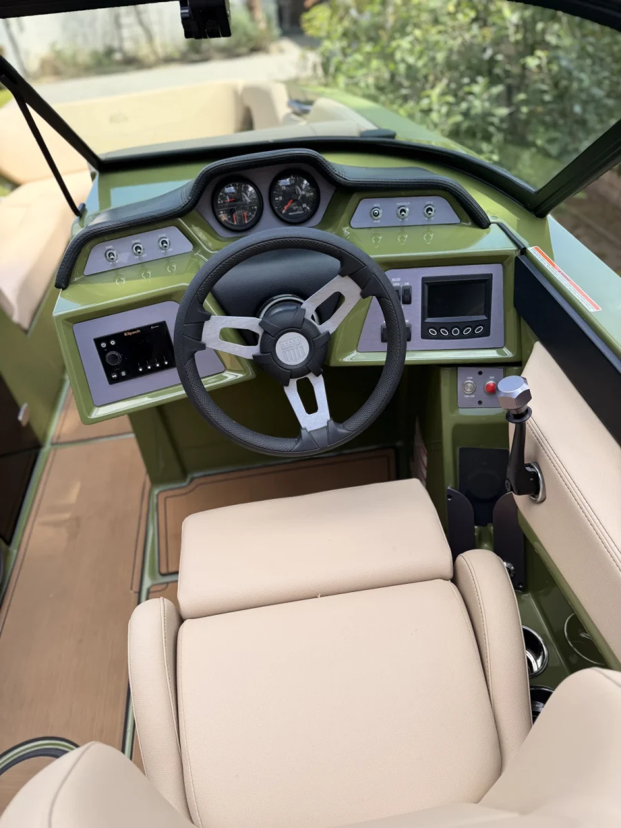 2022-mastercraft-nxt24-141908-image5.webp
