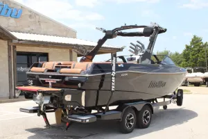 2026-malibu-wakesetter-23-lsv-141917-image5.webp