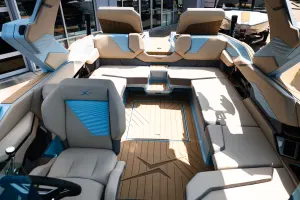 2027-mastercraft-x24-141934-image15.webp