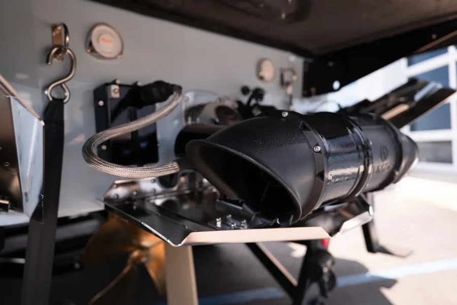2027-mastercraft-x24-141934-image7.webp