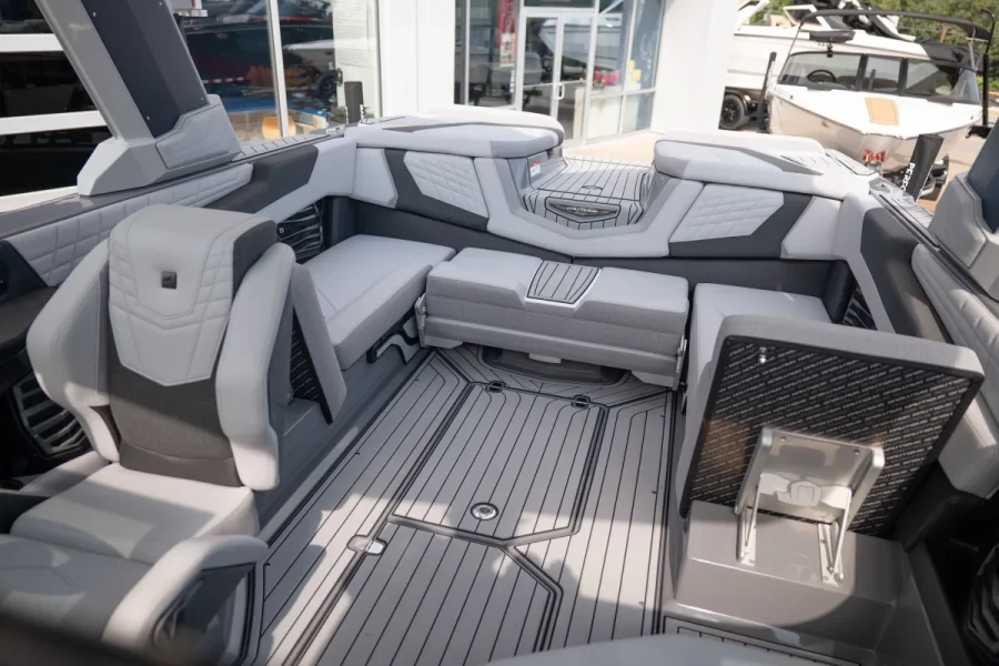 2024-nautique-g23-141935-image12.webp