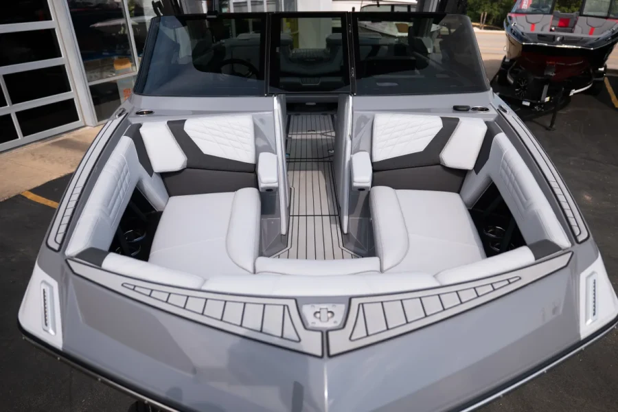 2024-nautique-g23-141935-image14.webp