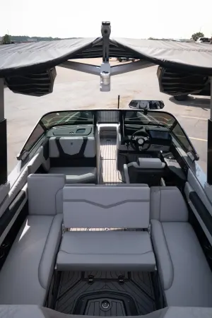 2024-nautique-g23-141935-image17.webp