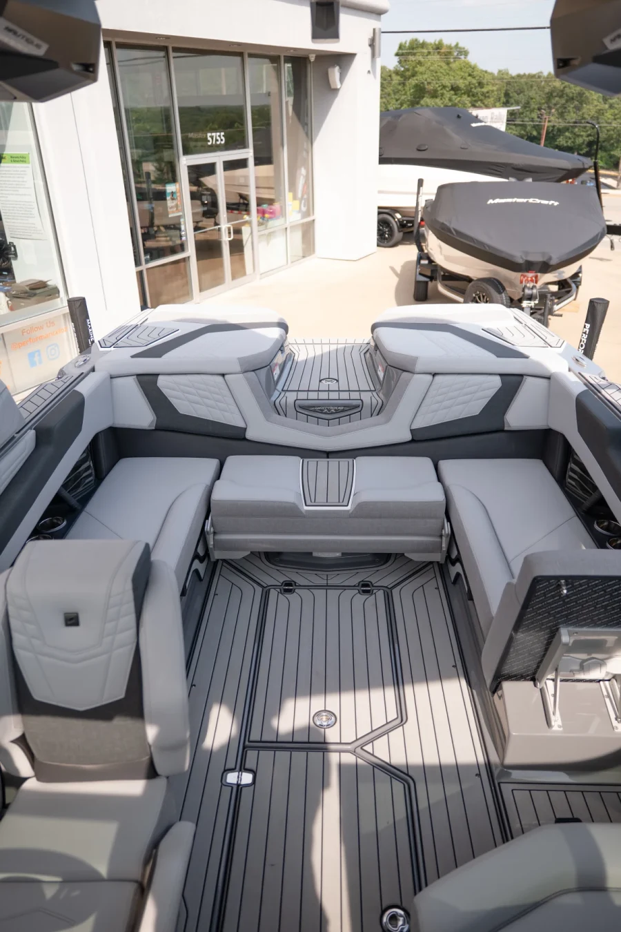 2024-nautique-g23-141935-image19.webp