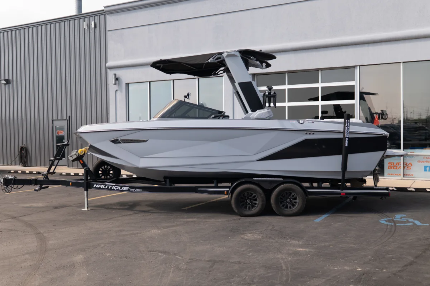 2024 NAUTIQUE G23 1 OWNER LIKE NEW ONLY 15 HRS 