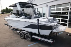 2024-nautique-g23-141935-image4.webp