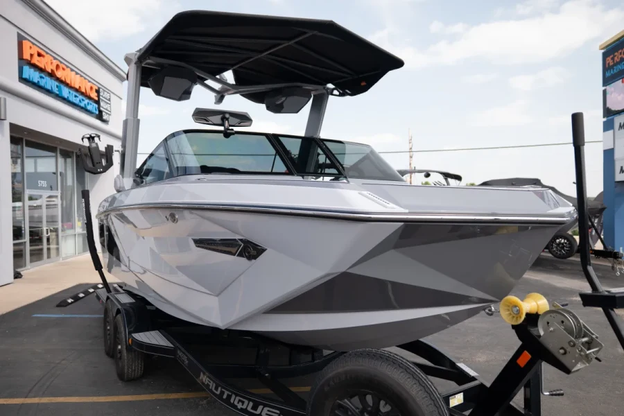 2024-nautique-g23-141935-image9.webp