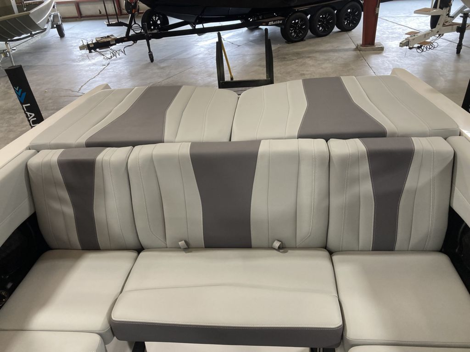 2026 Malibu Boats 21 LX