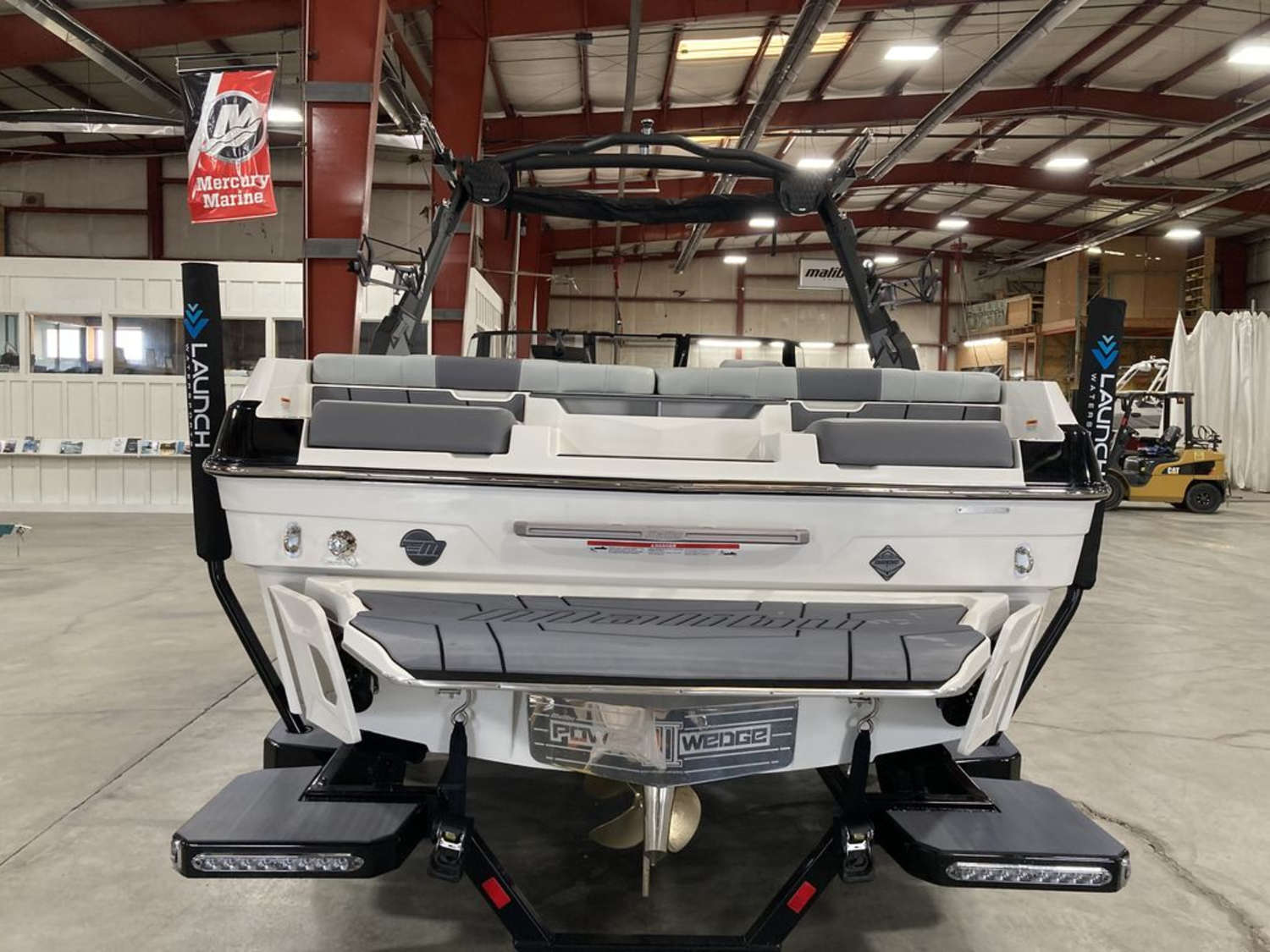 2026 Malibu Boats 21 LX