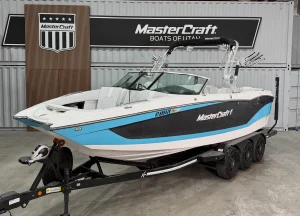 2020-mastercraft-x24-141948-image1