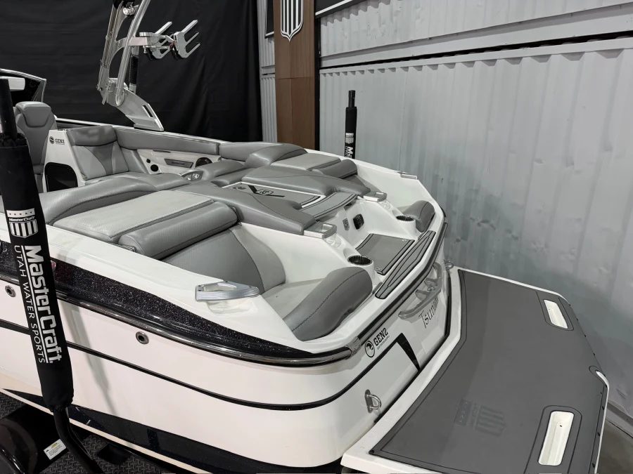 2018-mastercraft-x26-141949-image18