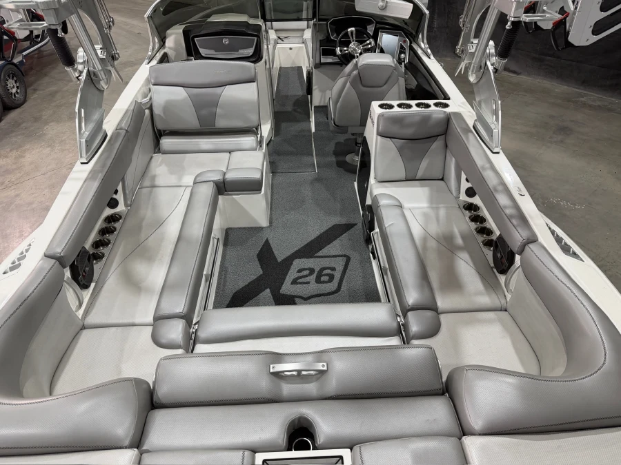 2018-mastercraft-x26-141949-image20
