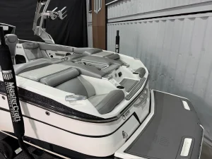 2018-mastercraft-x26-141949-image4