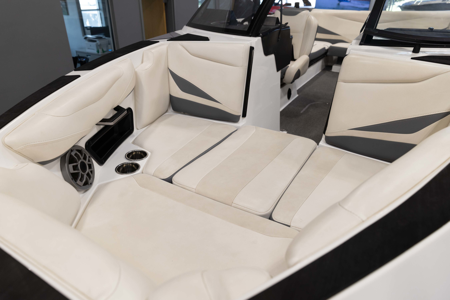 2022 Axis Wake Research T23