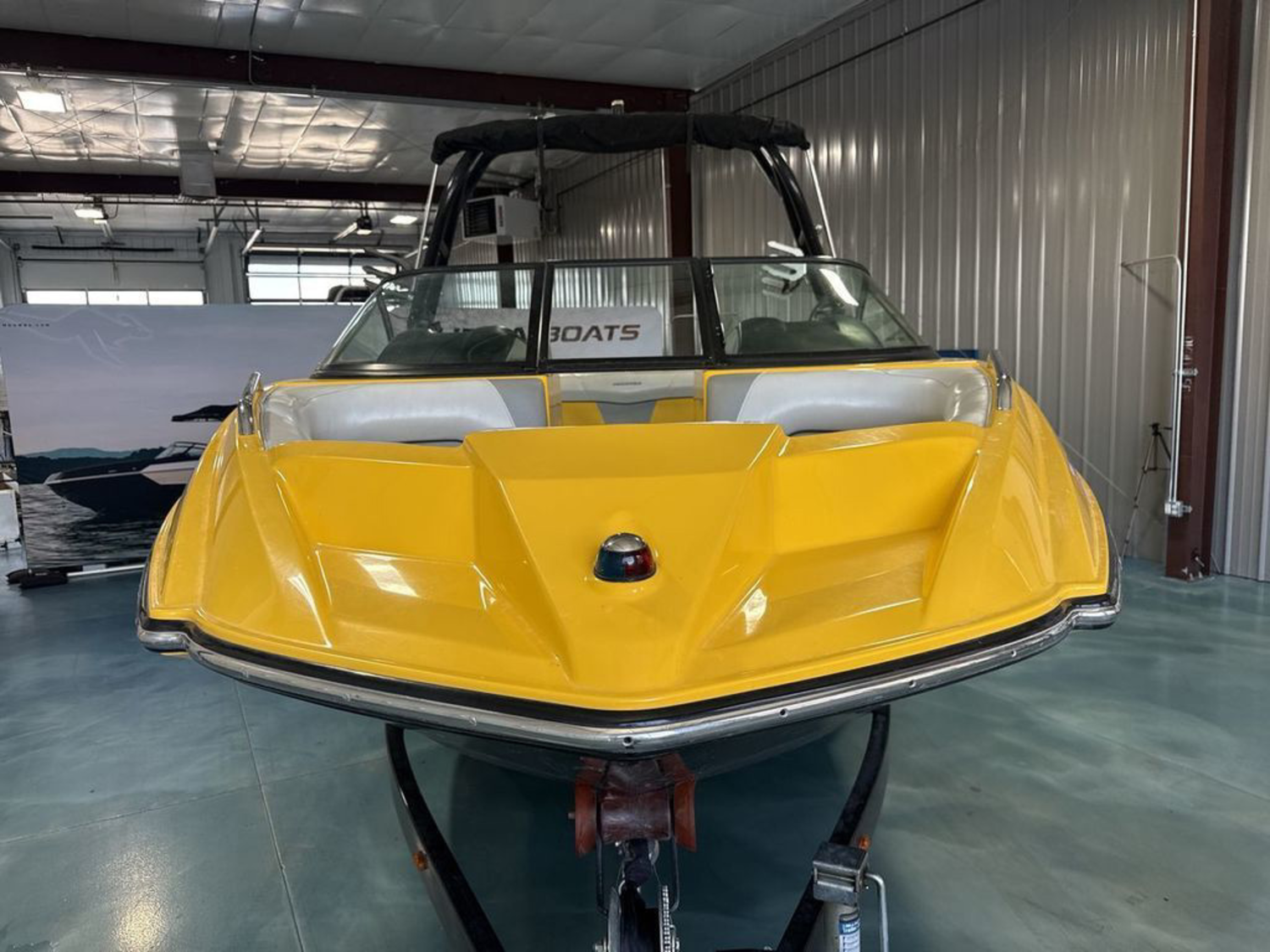 2016 MOOMBA Mondo