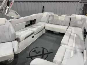 2020-mastercraft-x24-142849-image25