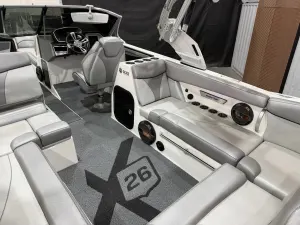 2018-mastercraft-x26-142850-image21