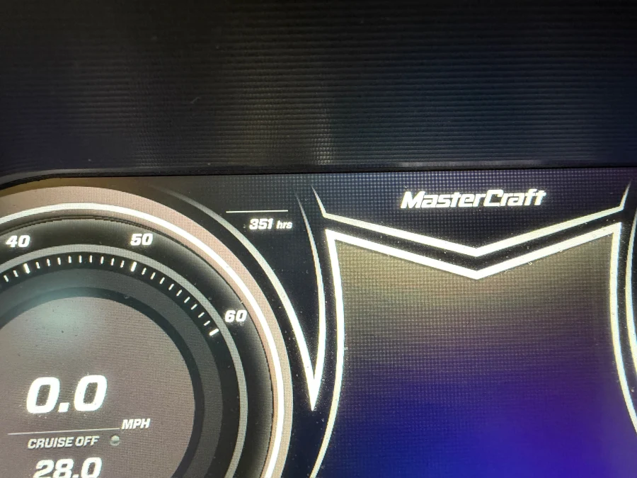 2018-mastercraft-x26-142850-image26