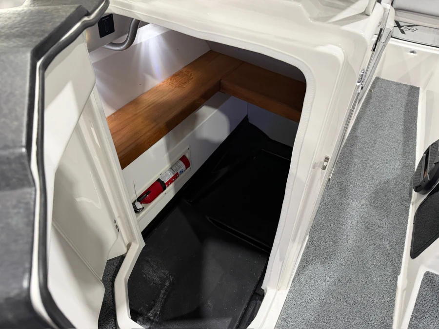 2018-mastercraft-x26-142850-image27