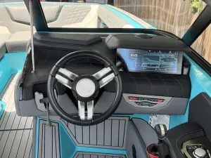 2023-nautique-g23-141986-image4.webp