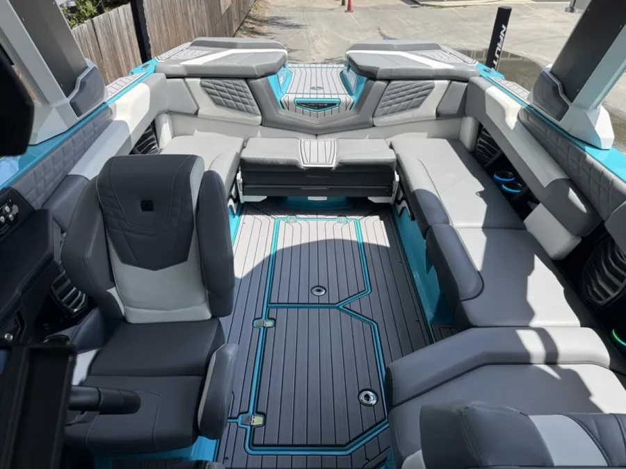 2023-nautique-g23-141986-image7.webp