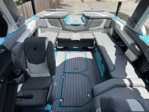 2023-nautique-g23-141986-image7.webp