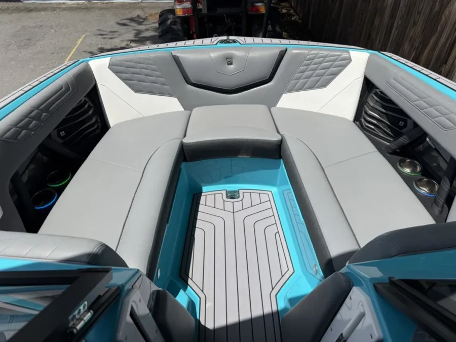 2023-nautique-g23-141986-image8.webp