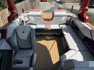 2026-nautique-s21-141988-image6.webp