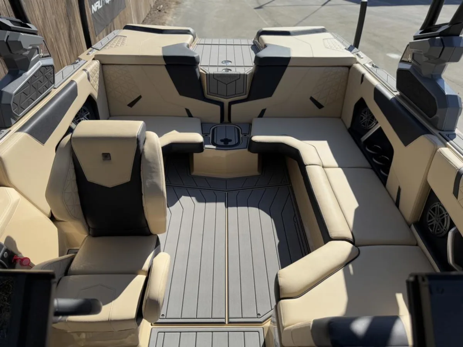 2025 Nautique GS20