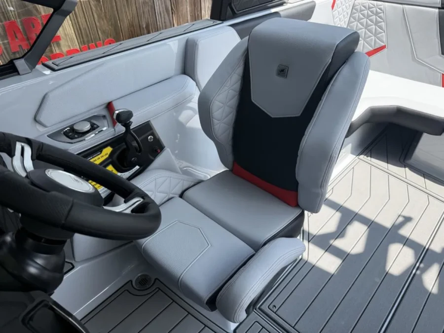 2026-nautique-gs20-141993-image6.webp