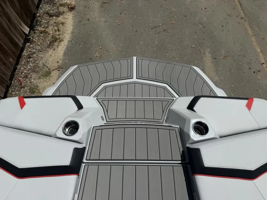 2026-nautique-gs20-141993-image9.webp