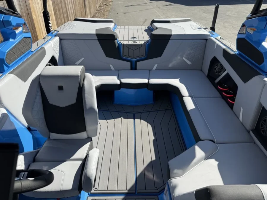 2026-nautique-gs20-141995-image4.webp
