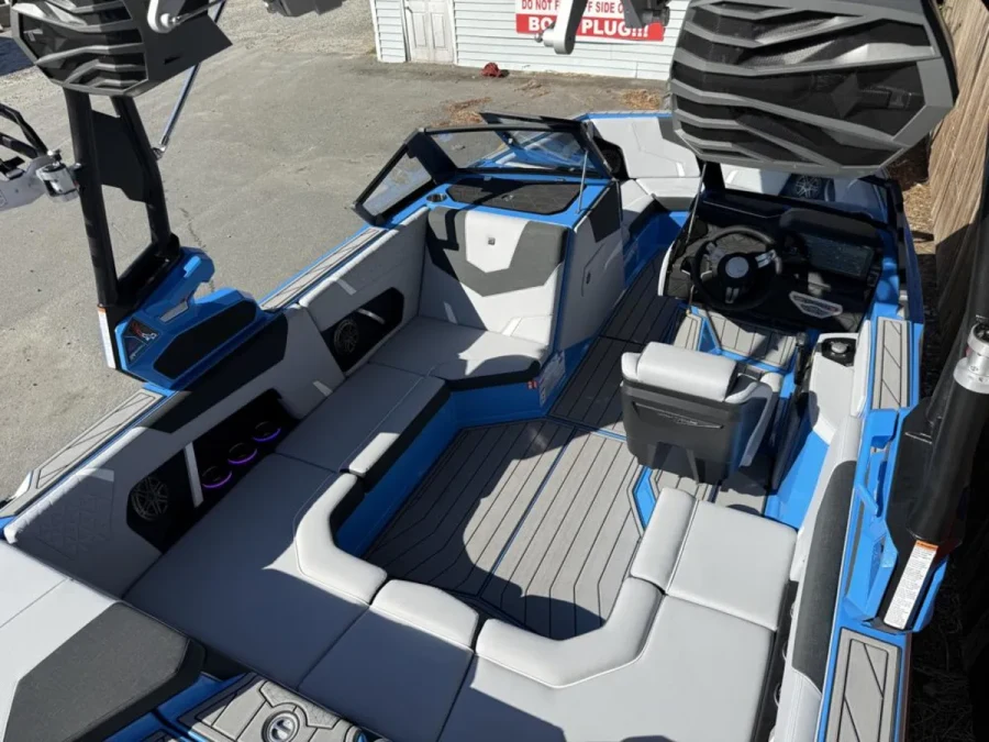 2026-nautique-gs20-141995-image5.webp