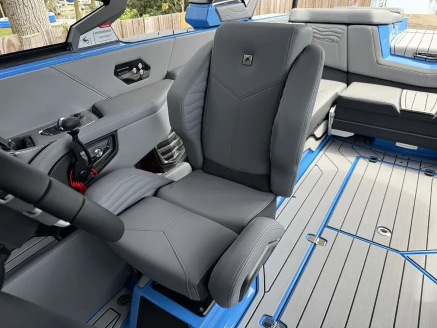 2026-nautique-g23-141996-image8.webp