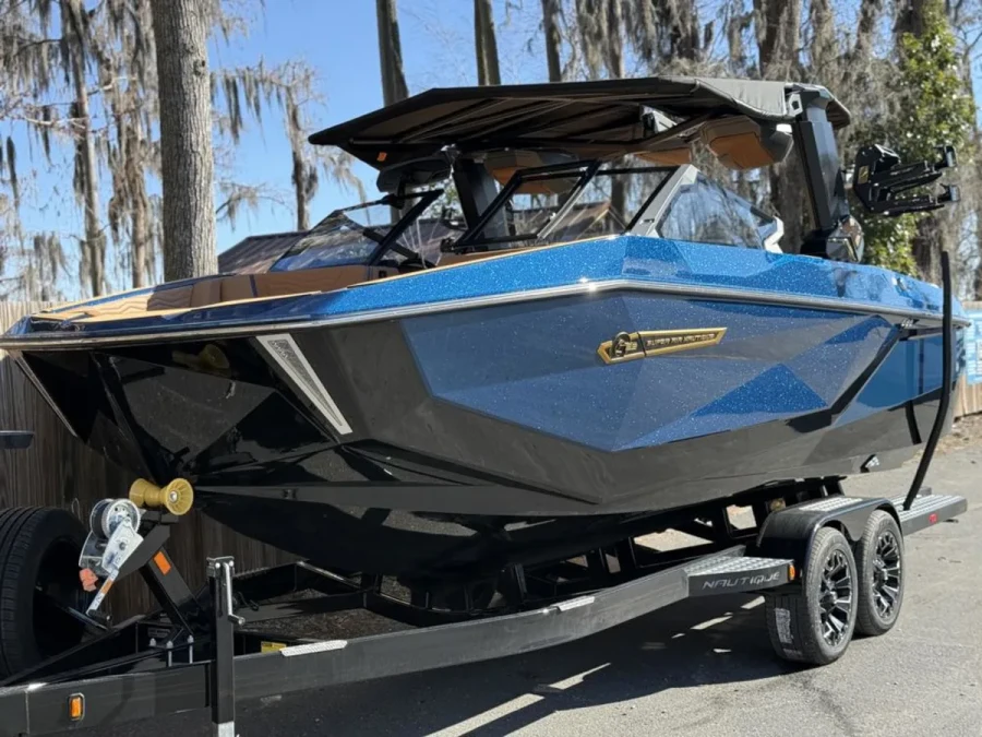 2026-nautique-g23-141997-image3.webp