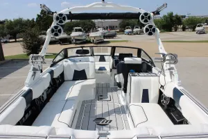 2021-malibu-wakesetter-24-mxz-142003-image10.webp