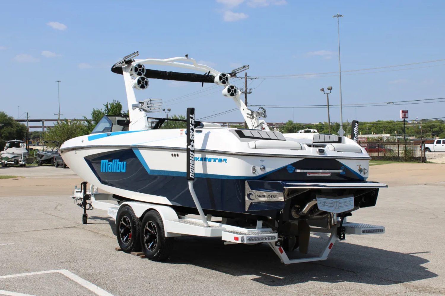 2021 Malibu 24 MXZ