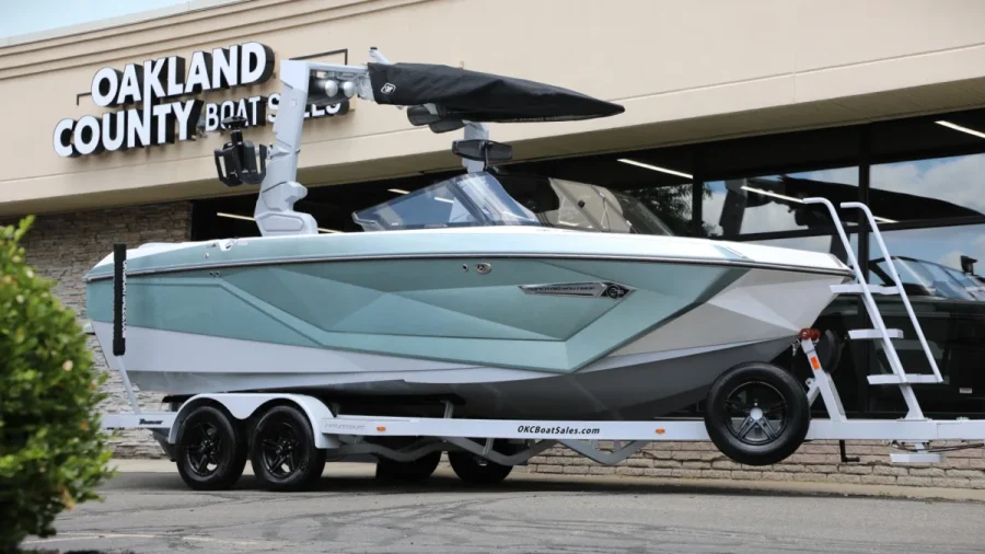 2022-nautique-g21-142009-image1.webp