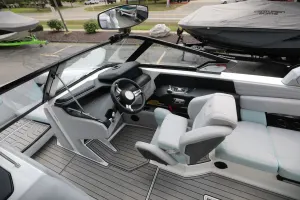 2022-nautique-g21-142009-image8.webp