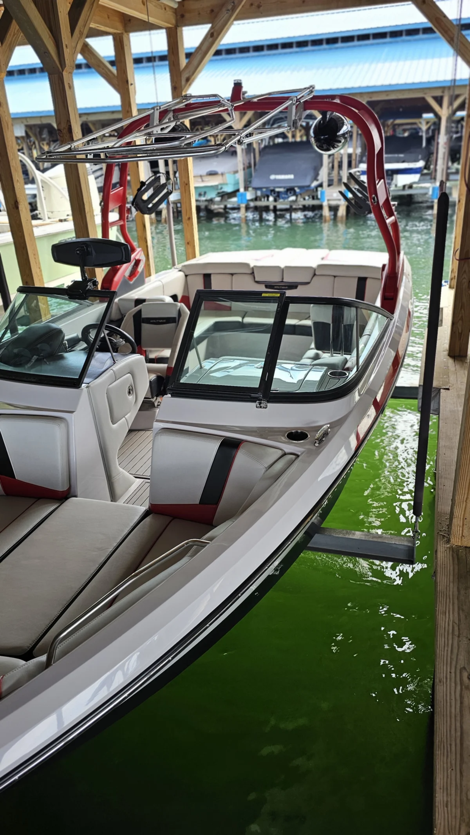 2015 Super Air Nautique 230