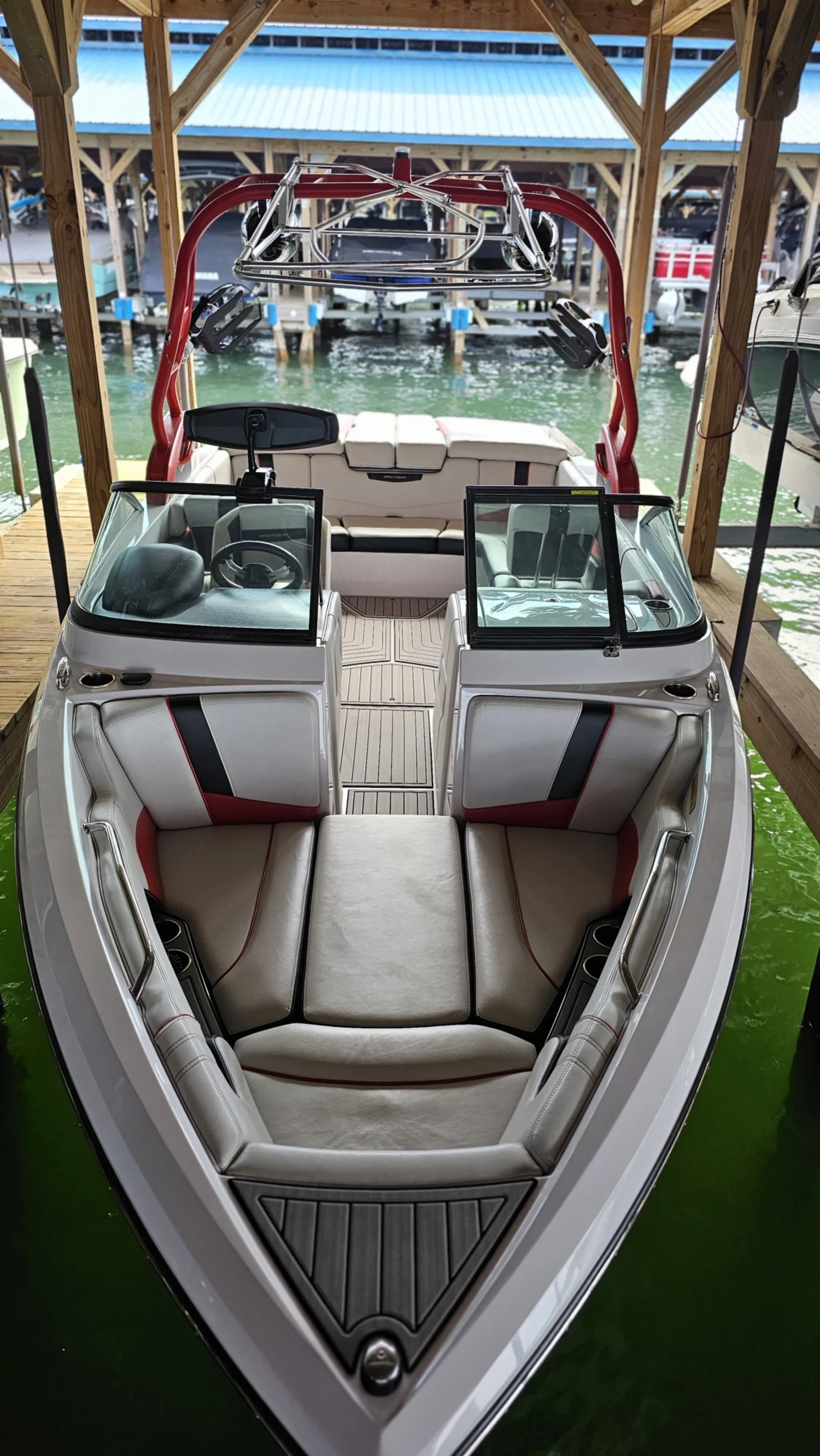 2015 Super Air Nautique 230