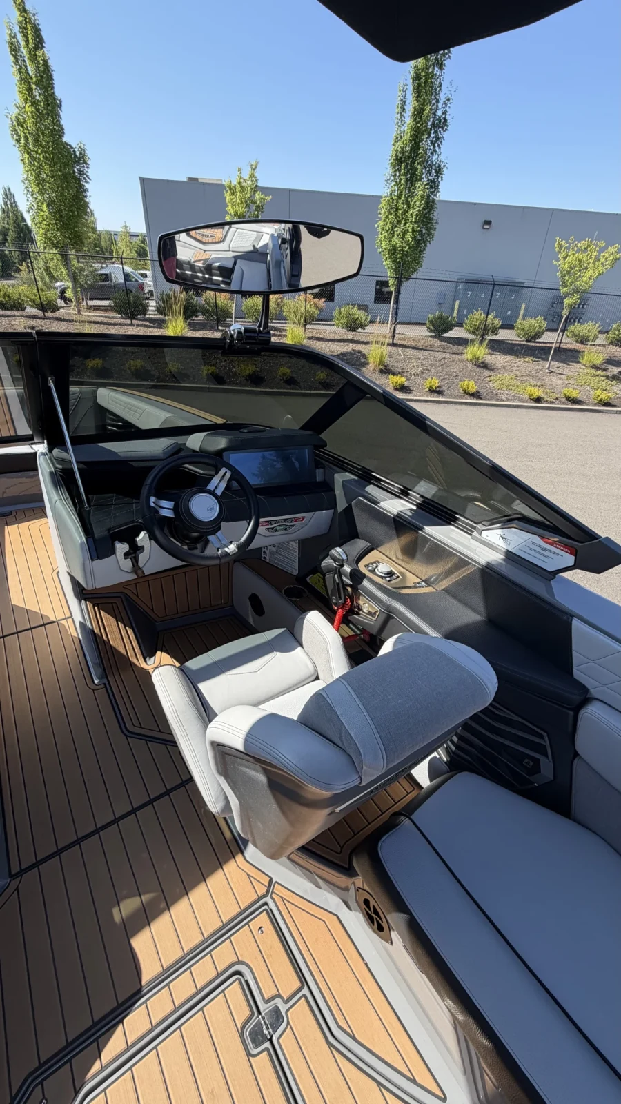 2021-nautique-g25-142031-image9.webp
