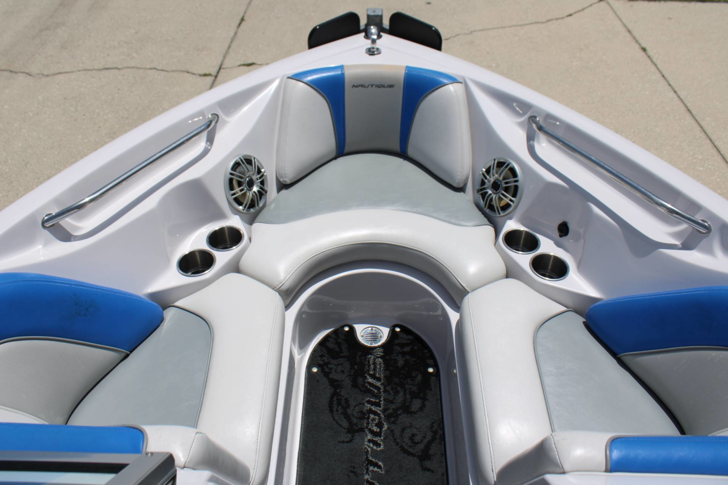 2008 Nautique 210 Team
