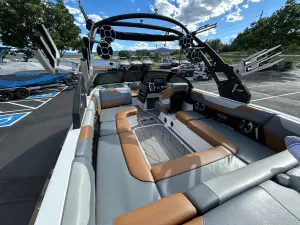 2020-malibu-wakesetter-23-lsv-142053-image14