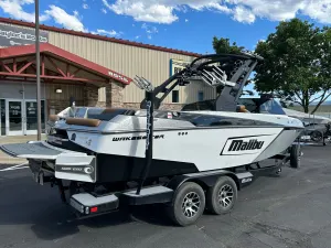 2020-malibu-wakesetter-23-lsv-142053-image2