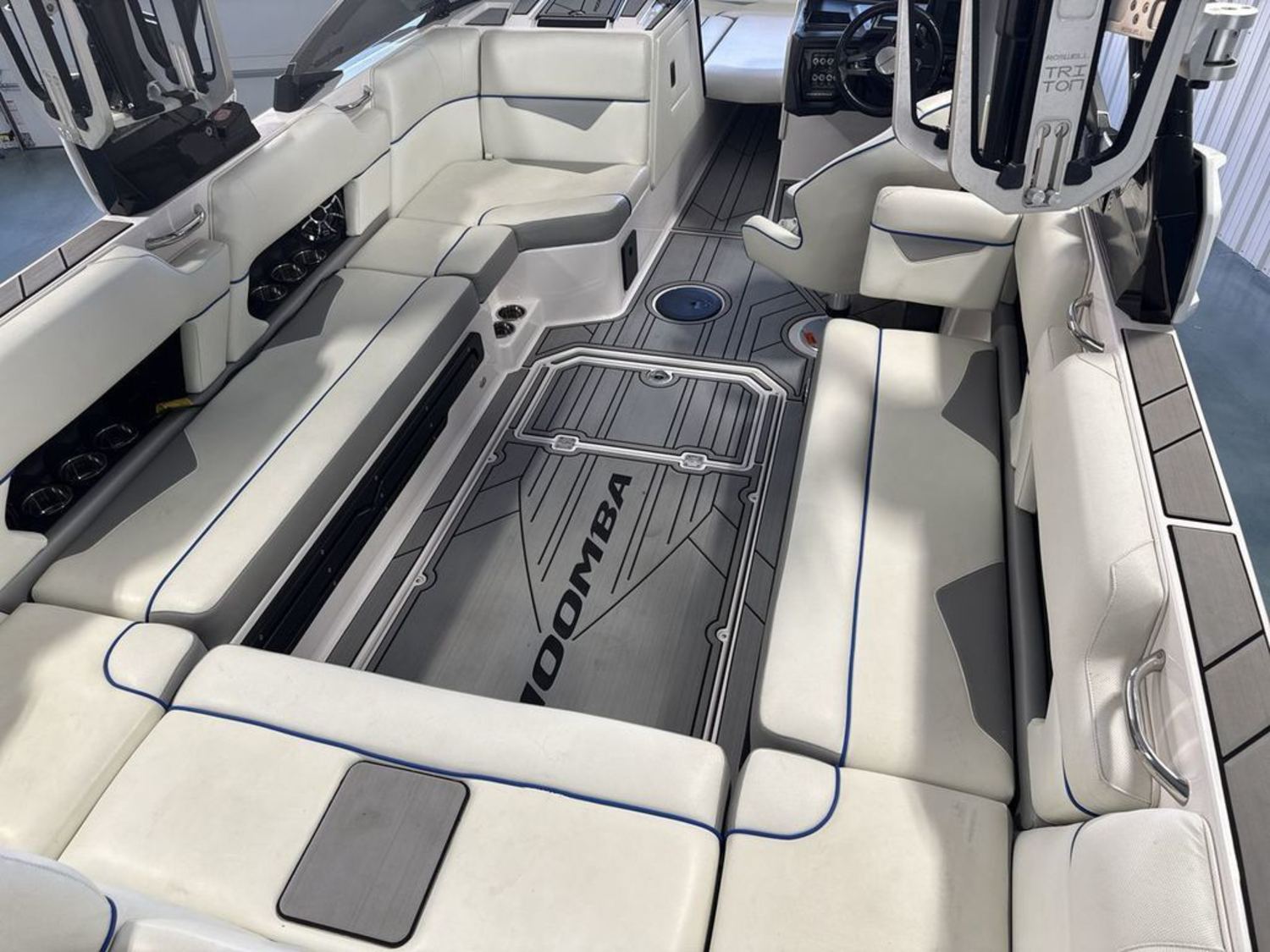 2021 MOOMBA Makai