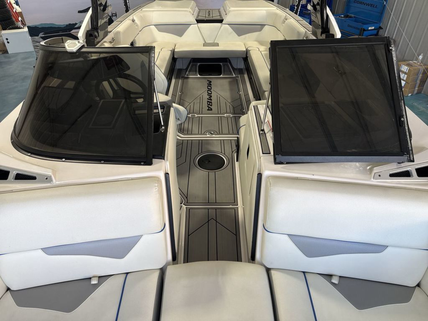 2021 MOOMBA Makai