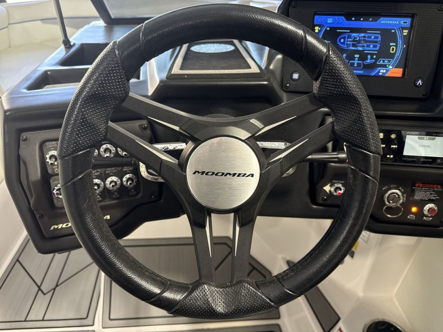 2021 MOOMBA Makai